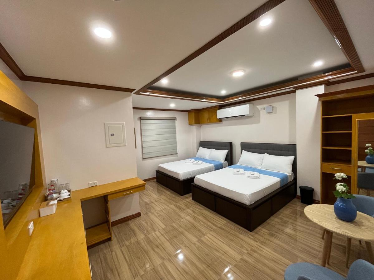 The Legacy Hotel Tayabas Kültér fotó