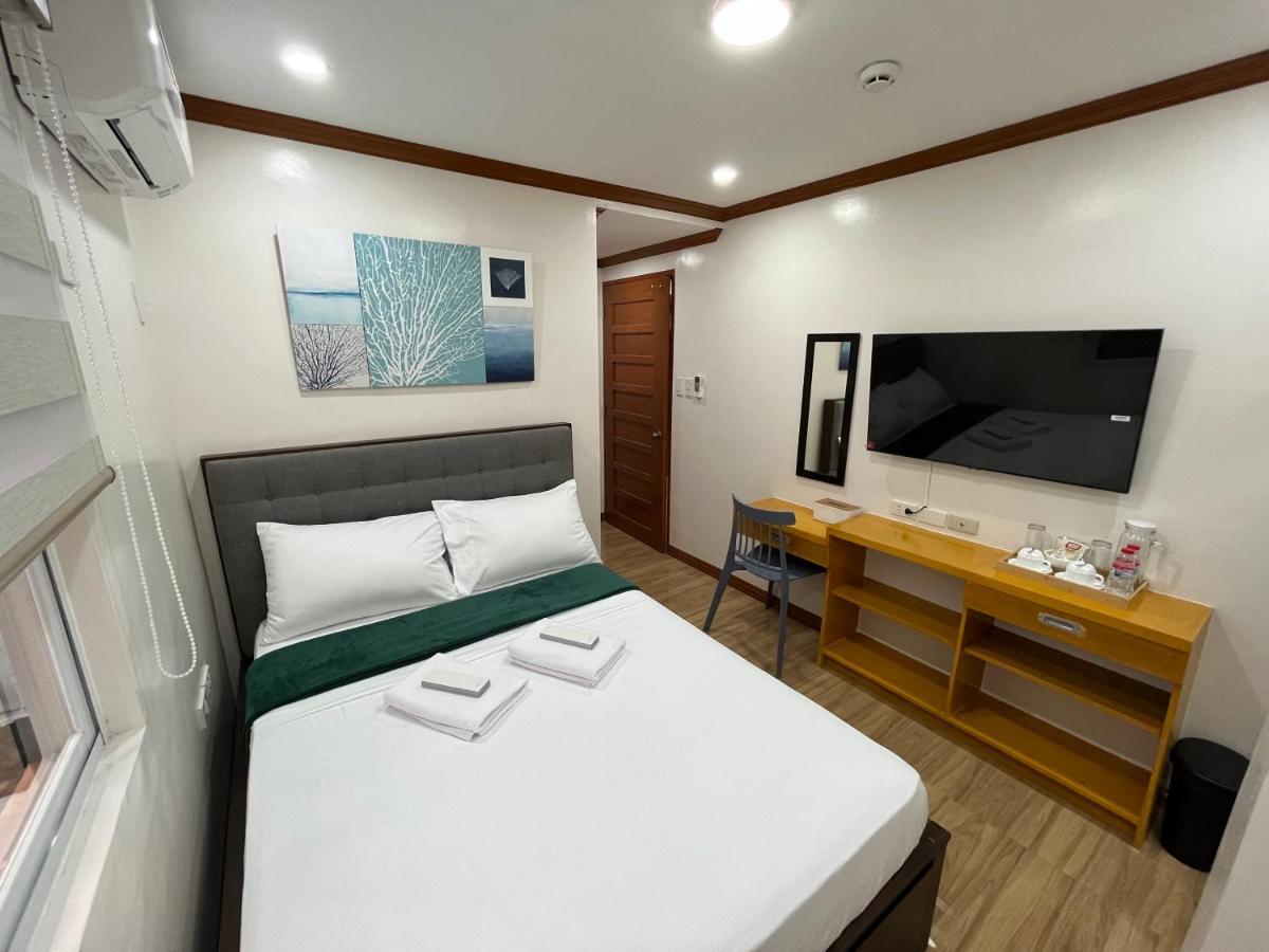 The Legacy Hotel Tayabas Kültér fotó